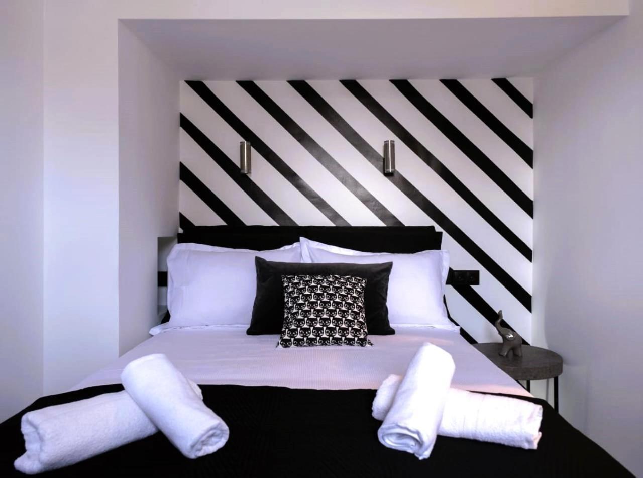Apartamento Essel Noir - A Hidden Gem With A Magnificent Acropolis View Atenas Exterior foto
