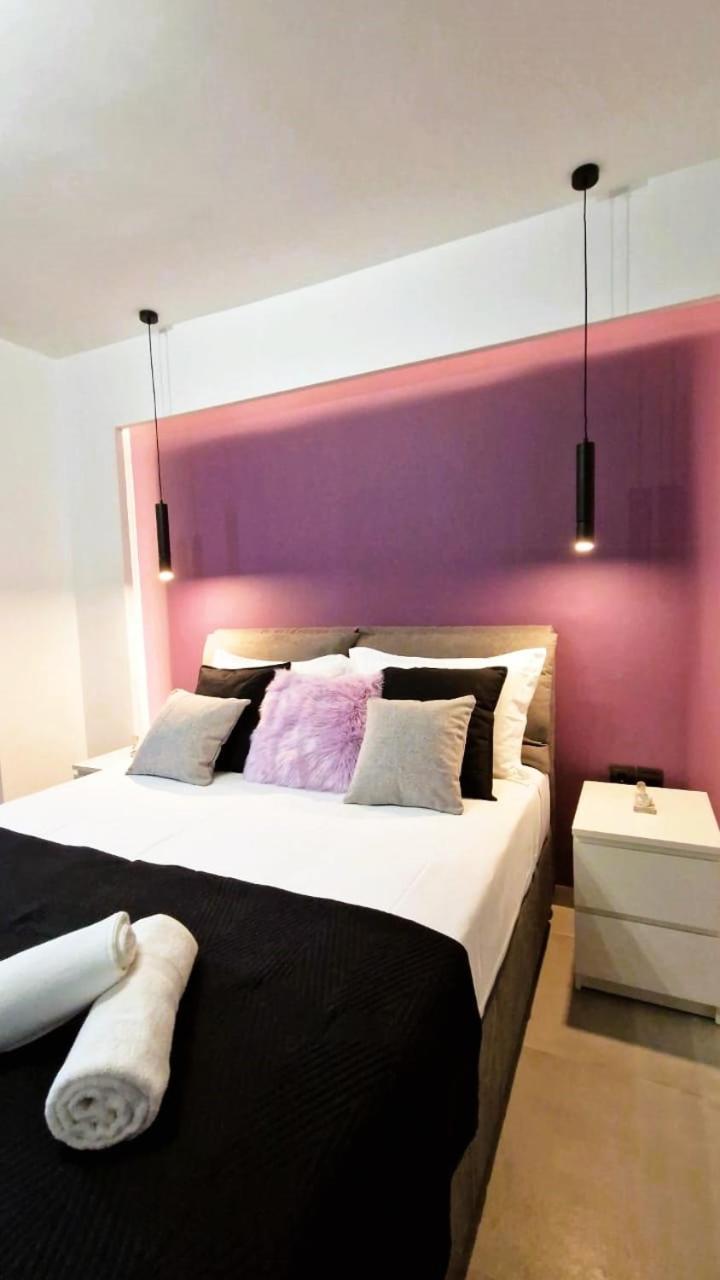 Apartamento Essel Noir - A Hidden Gem With A Magnificent Acropolis View Atenas Exterior foto