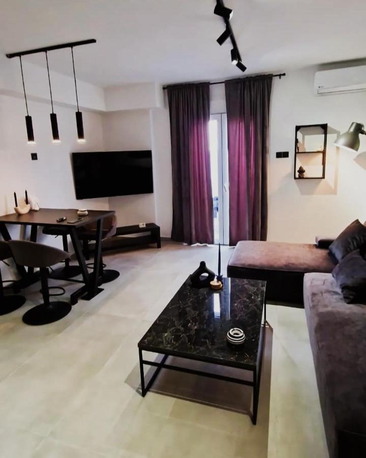 Apartamento Essel Noir - A Hidden Gem With A Magnificent Acropolis View Atenas Exterior foto