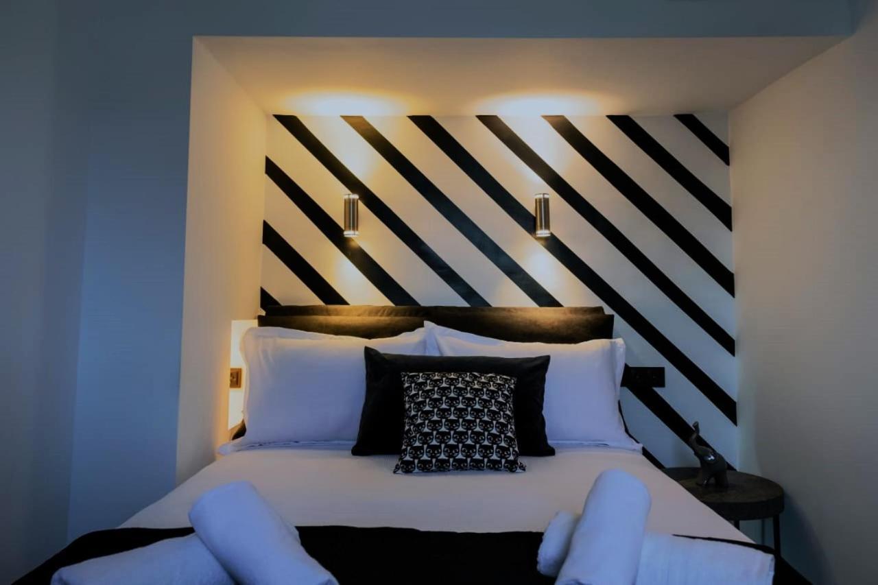Apartamento Essel Noir - A Hidden Gem With A Magnificent Acropolis View Atenas Exterior foto