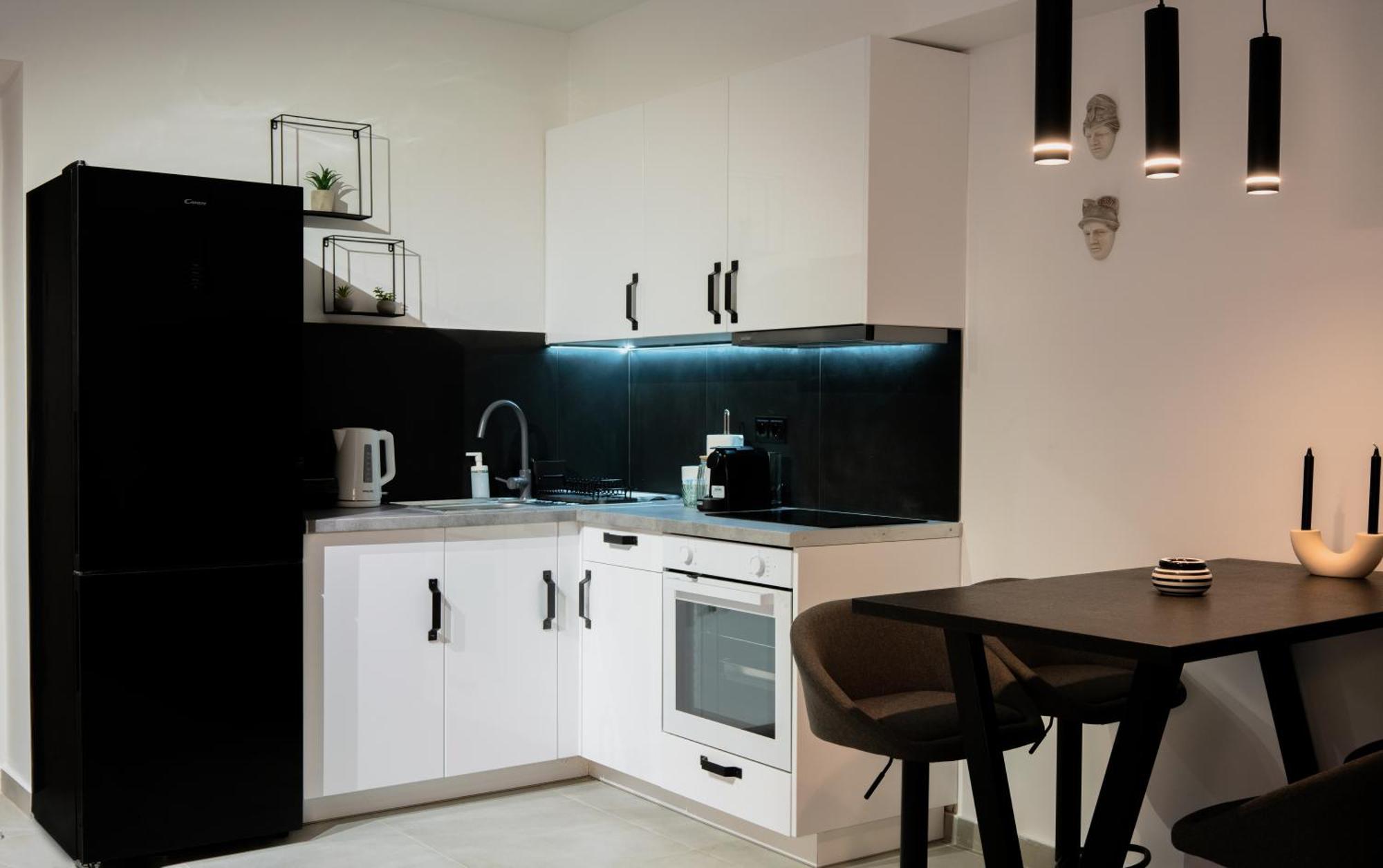 Apartamento Essel Noir - A Hidden Gem With A Magnificent Acropolis View Atenas Exterior foto